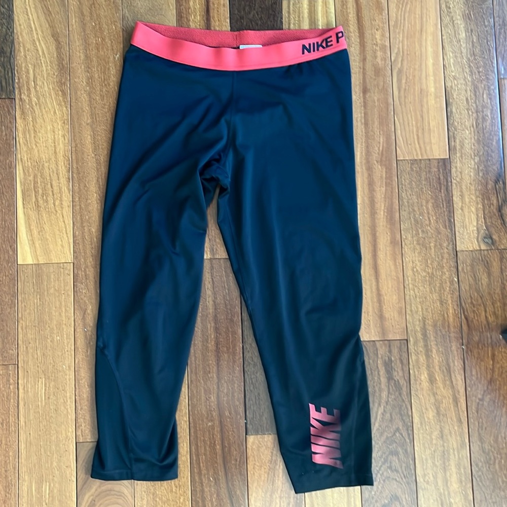 Nike Pro XL Dri fit black leggings with red